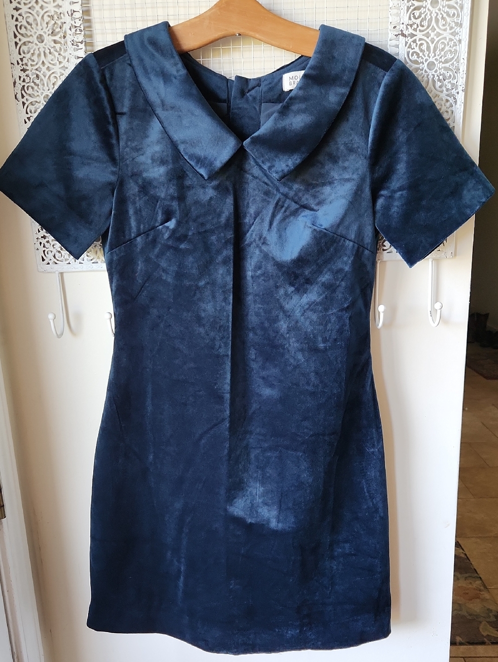Cute‎ Velvet Dress Sz XS Rounded Collar Minimalist
